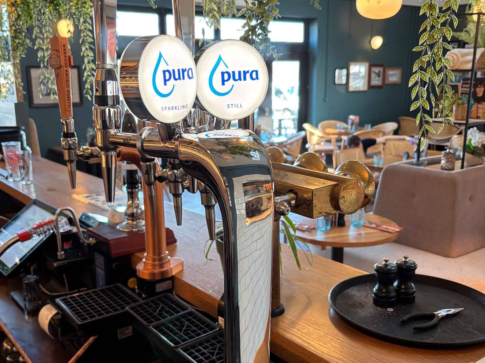 Bottle Filling Taps For Hotels and Restaurants