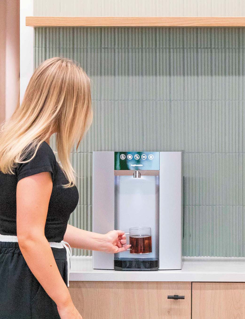 Borg & Overstrom E6 Counter-top Mains Fed Water Cooler Hot